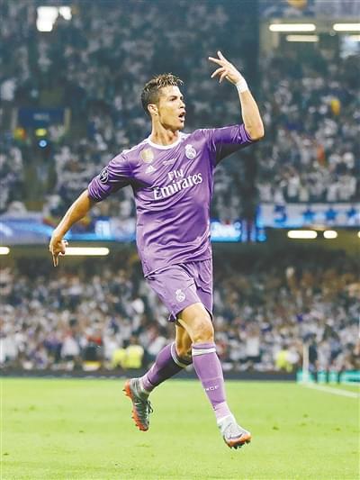 洛特对他的 洛特对他的